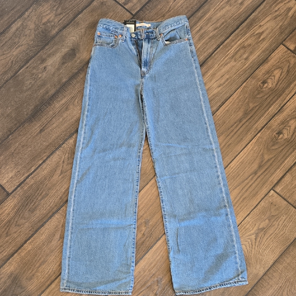 Levi's Women's Straight Leg Jeans in Light Blue